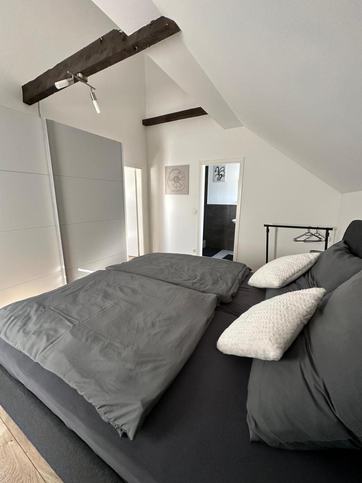Mola Apartments-Charmante Ferienwohnung Im Herdecke Zentrum Fuer 3 Personen-Grosse Dachterrasse-Grill-Gratis Parken-Wlan Zewnętrze zdjęcie